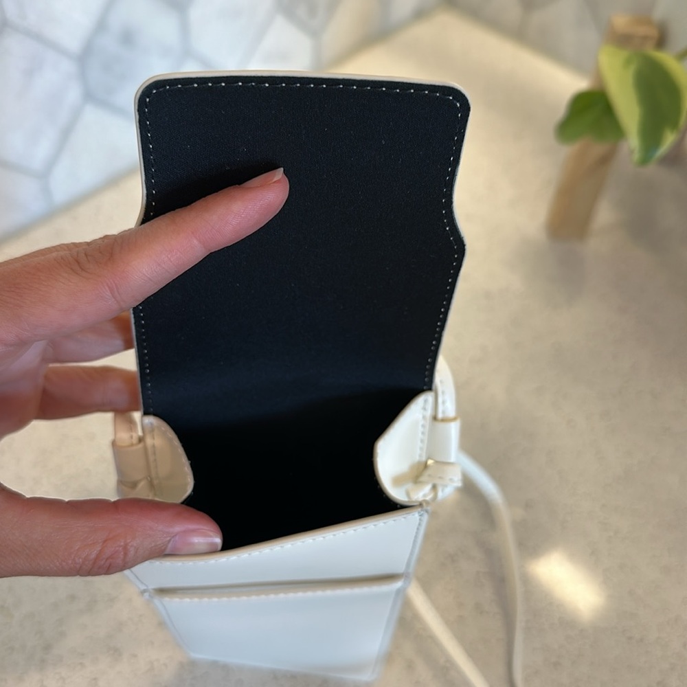 Celine authentic mini luxury crossbody sunglasses/phone case/carrier white NWOT - Picture 5 of 6